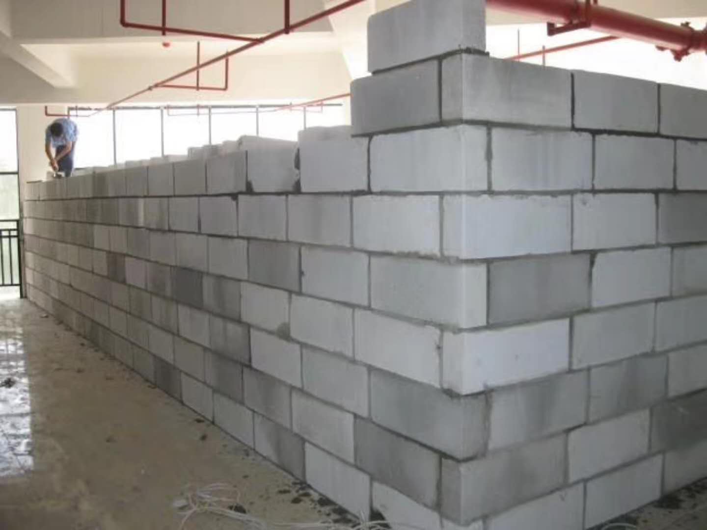 九龙坡蒸压加气混凝土砌块承重墙静力和抗震性能的研究