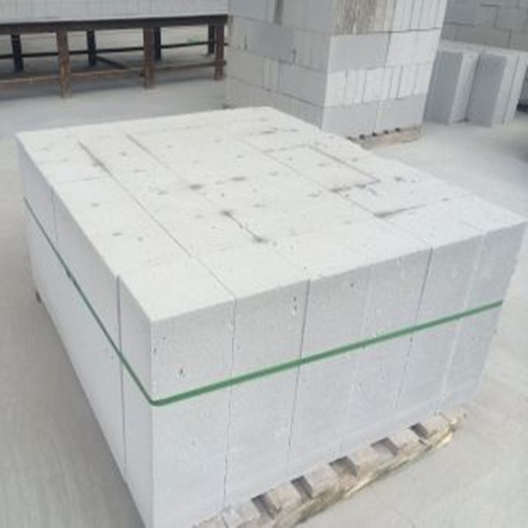 九龙坡宁波舟山绍兴厂家：加气砼砌块应用中的若干问题